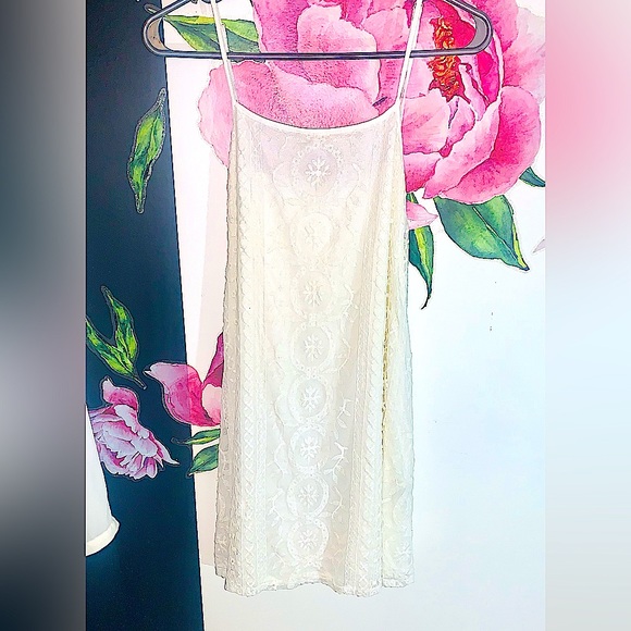 2FOR15$☀️🫧 Cuty off-white Dress . GARAGE - Picture 1 of 7